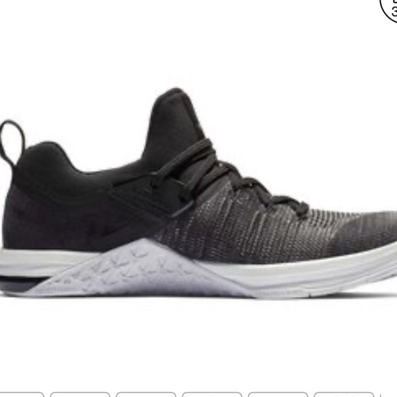Nike Metcon Flyknit 3 Training Gym Shoes - Picture 2 of 9